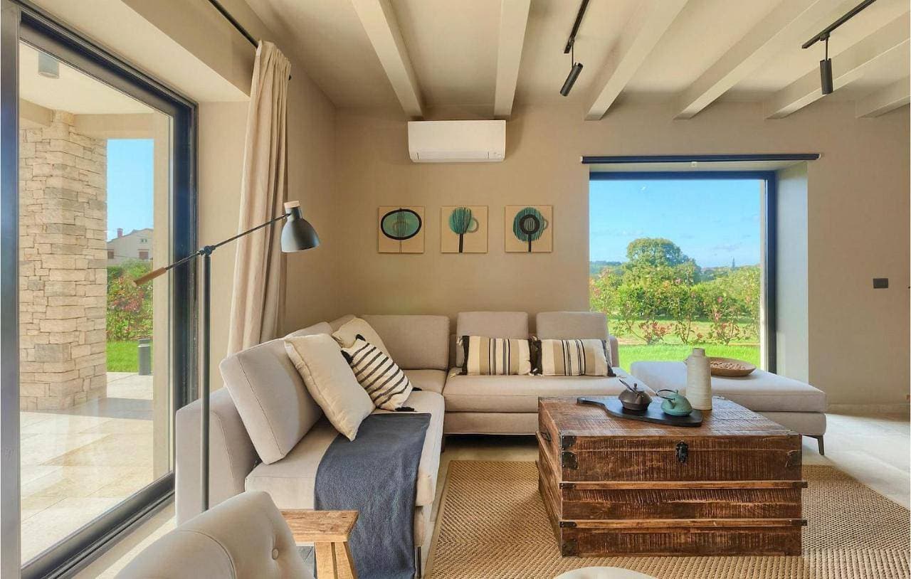 Foto 10 von 42: Five-Bedroom Holiday Home