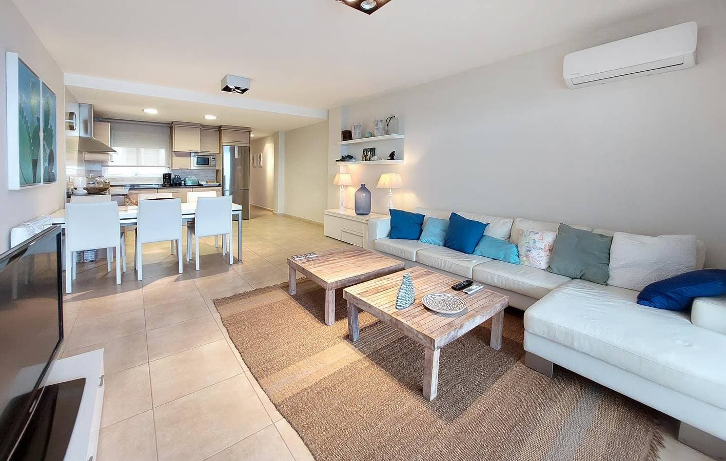 Foto 5 von 19: Wohnung mit Meerblick | 90m² | Parkplatz | Terrasse | AC