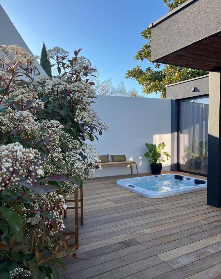 Lodge Valbelle, maison indépendante avec jacuzzi, Love room 1
