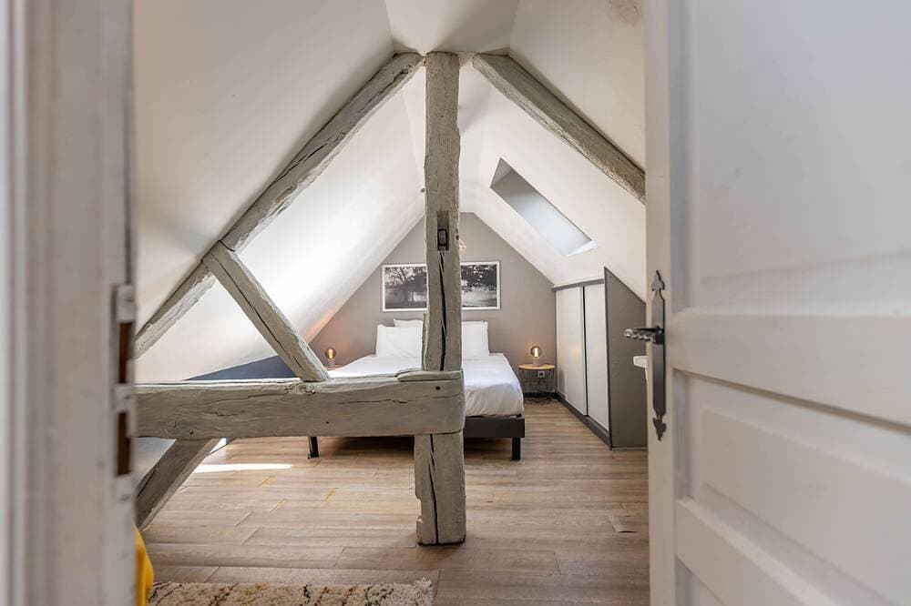 Foto 6 von 30: Ferienhaus-Traditionell-Ensuite mit Dusche-avec Piscine et Mare