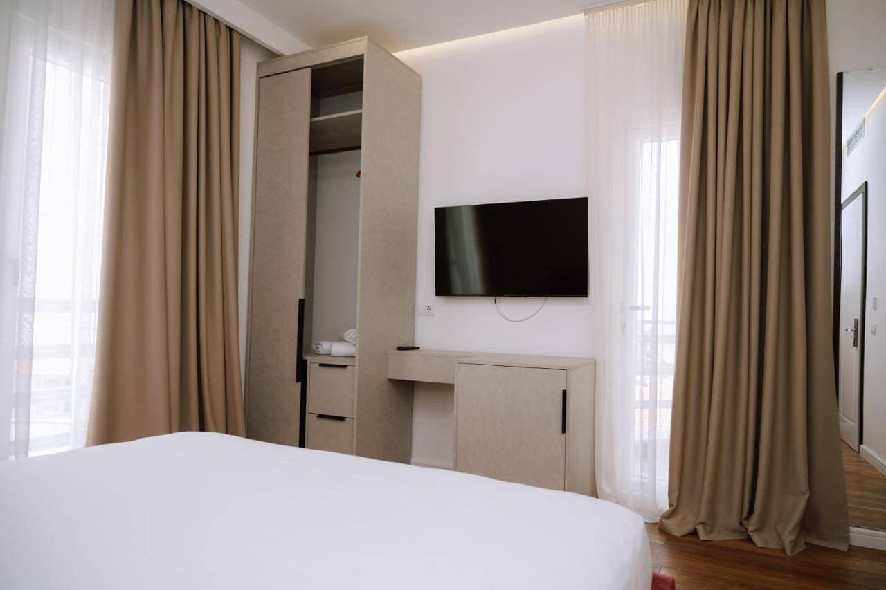 Foto 6 von 11: Double Room with Balcony