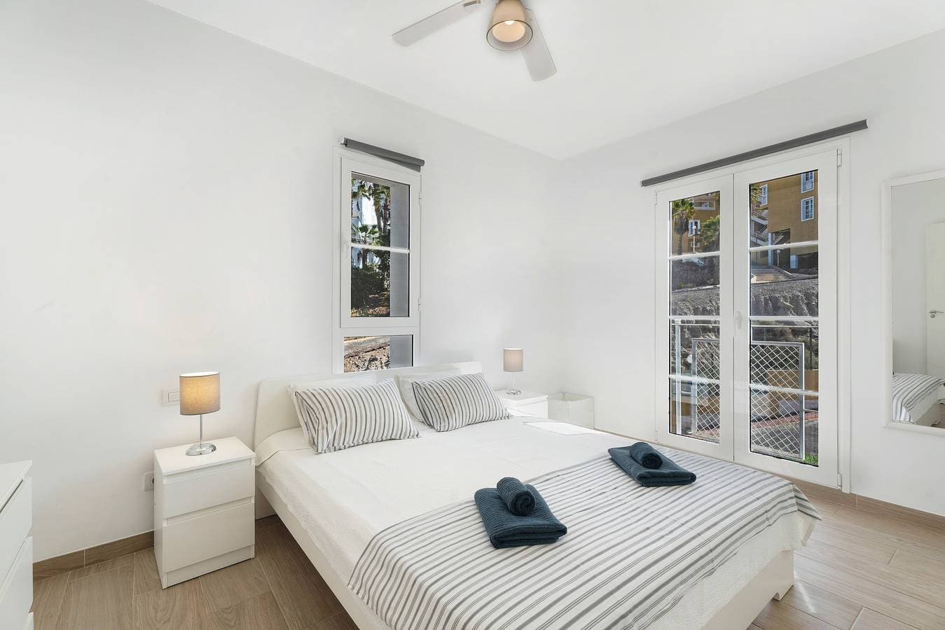 Foto 11 von 25: Ferienwohnung 'Orlando 314' mit Meerblick, Gemeinschaftspool und WLAN