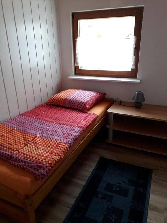 Foto 7 von 8: Three-Bedroom Home