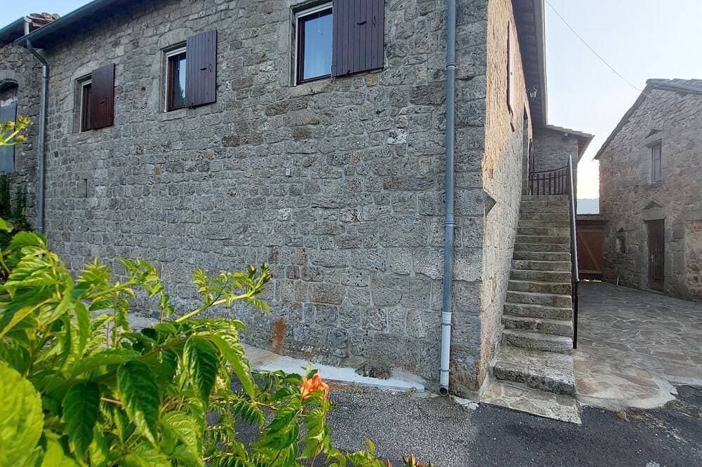 Spacious stone house nestled in a small hamlet 1