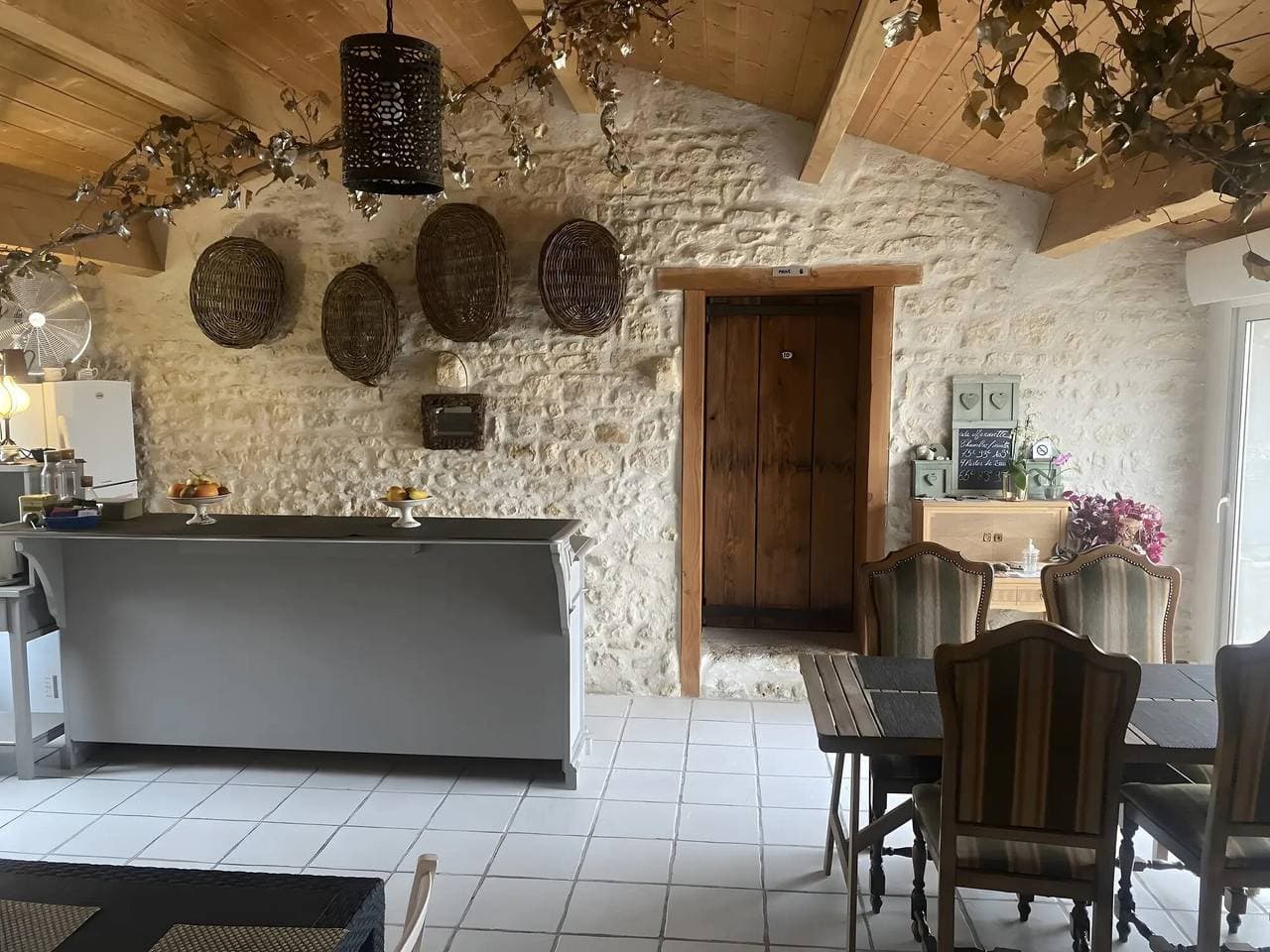 Foto 7 von 34: Bed & Breakfast 'Chambres D'hôtes La Marouette 1' mit Gemeinschaftsterrasse und WLAN