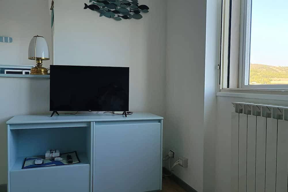 Foto 13 von 22: Spacious two-room apartment with sea view and air conditioning