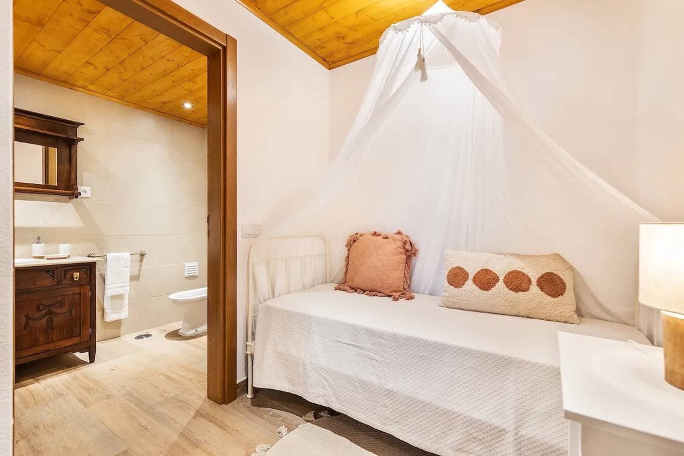Foto 12 von 39: Ferienhaus 'Casa Do Avô - Vale Luís Neto' mit Bergblick, Wi-Fi und Klimaanlage