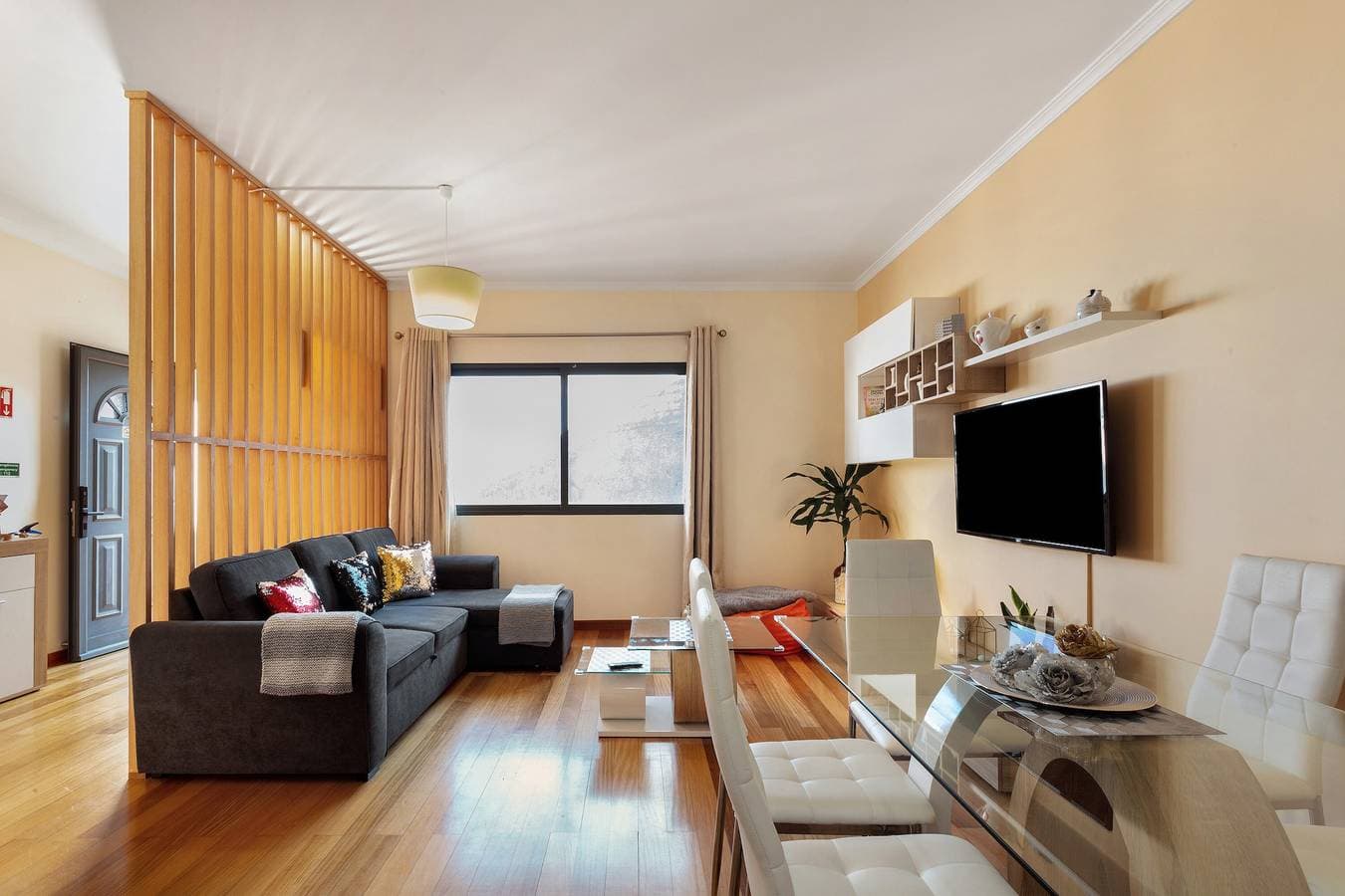 Foto 5 von 28: Ferienhaus "Moradia Casa Feliz" mit Privaten Terrassen und WLAN
