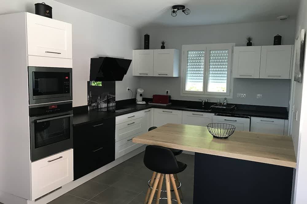 Foto 13 von 22: Neues Haus jeden Komfort mit beheiztem Pool