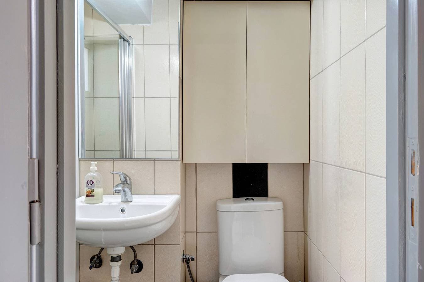 Foto 12 von 22: Einzimmerapartment 'Meerseite' mit privater Terrasse, Wi-Fi und Klimaanlage