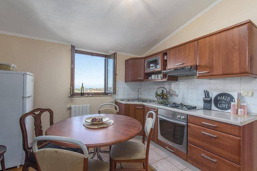 Foto 7 von 29: Schone Ferienwohnung fur 6 Personen mit Meerblick.