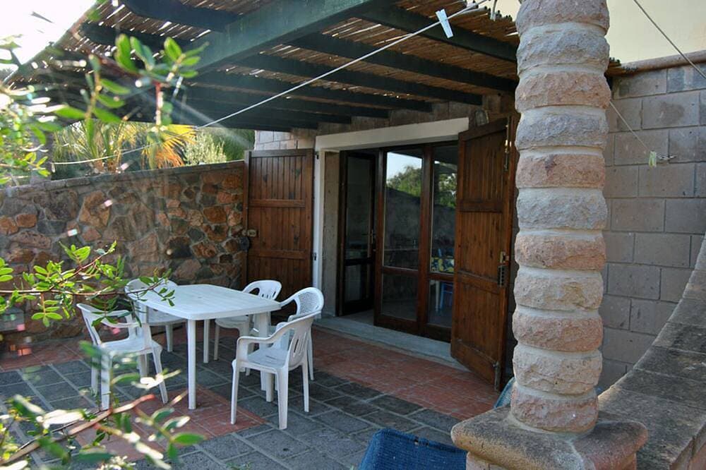 Foto 5 von 7: Wohnung mit großer Veranda, San Antioco, 1000 Meter von Cala Sapone entfernt