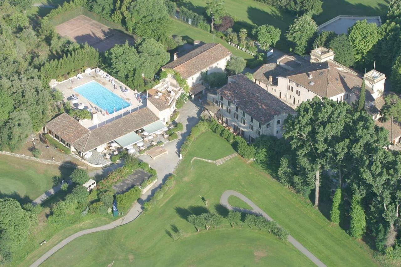 Foto 6 von 50: Hotel für 2 Personen mit Pool