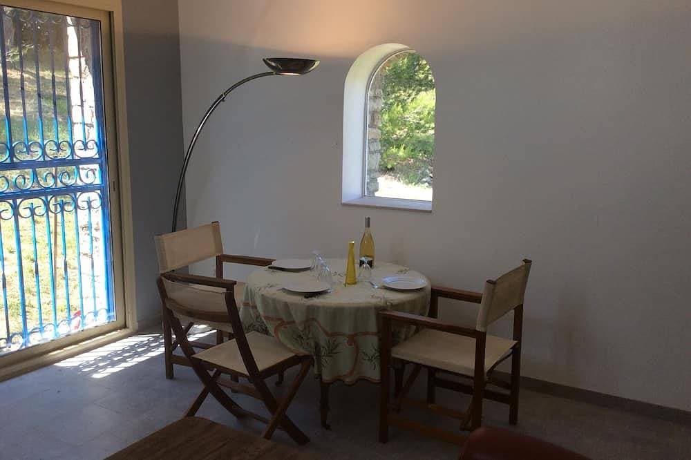 Foto 8 von 13: Luberon Former Sheepfold 19
