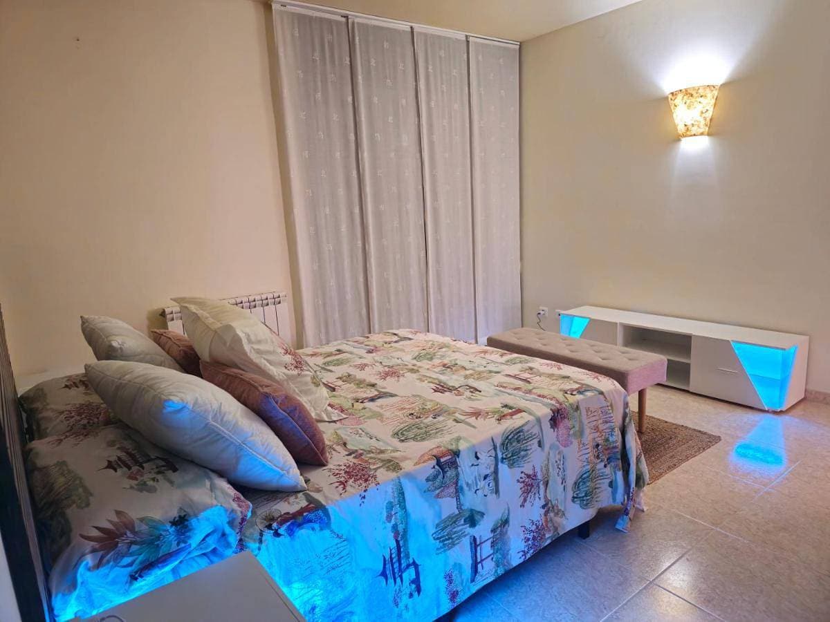 Foto 5 von 41: One-Bedroom House with Private Garden