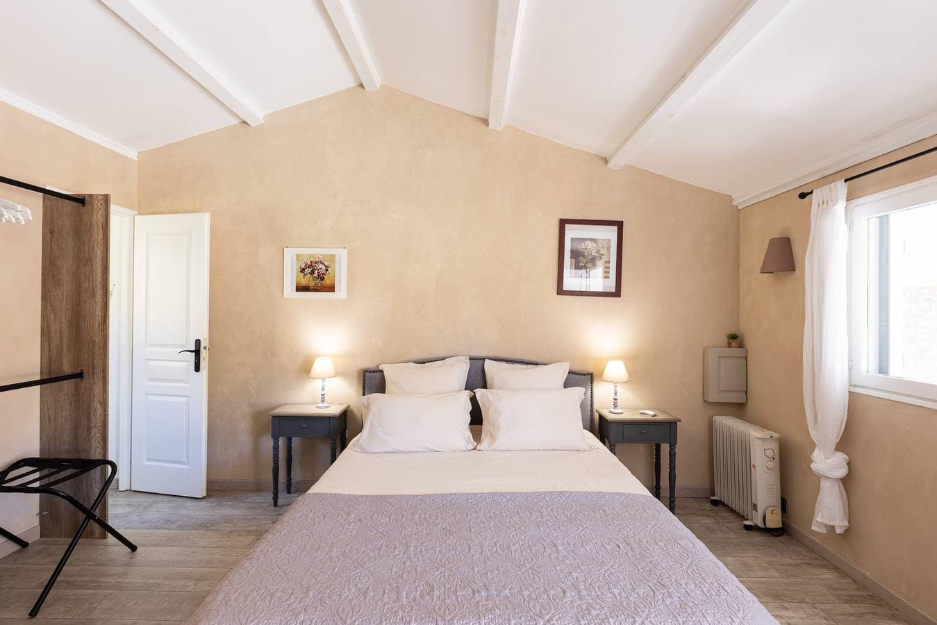 Foto 2 von 24: Gästezimmer „Santa Maria“ mit Bergblick, WLAN und Klimaanlage