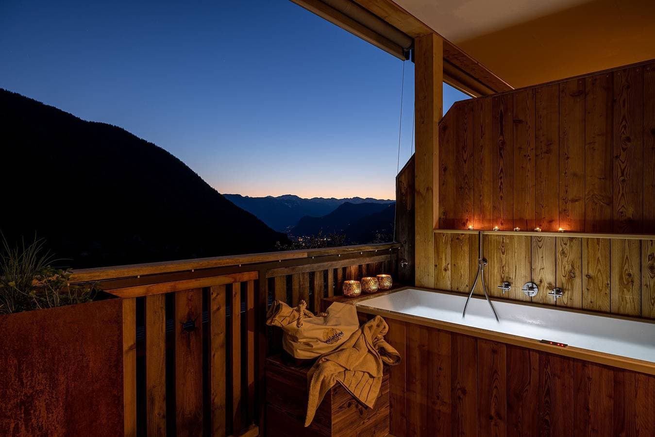 Foto 4 von 42: Charmante Ferienwohnung "Sonnleiten Sonnenalm" mit Blick auf die Berge