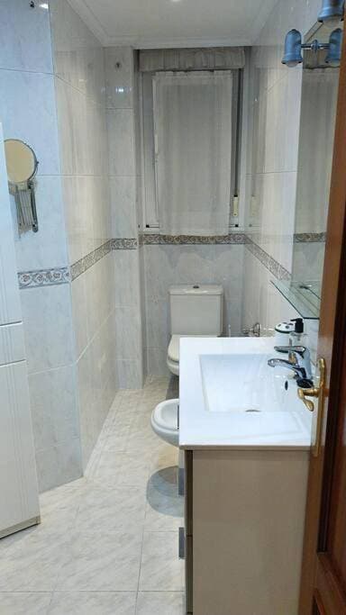 Foto 5 von 33: Two-Bedroom Apartment