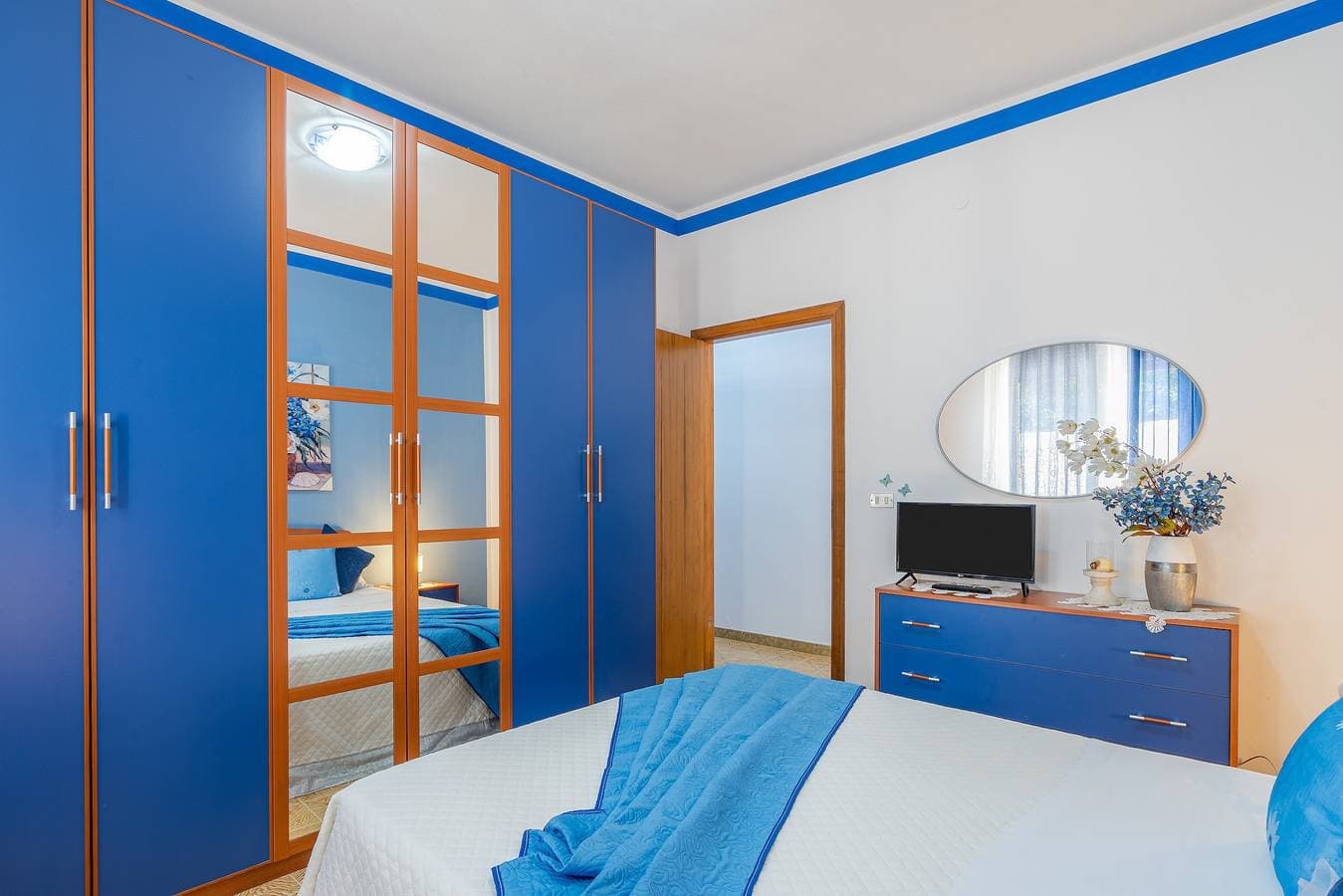 Foto 10 von 28: Ferienwohnung "La Casa Blu" mit Privater Terrasse und Gemeinschafsgarten