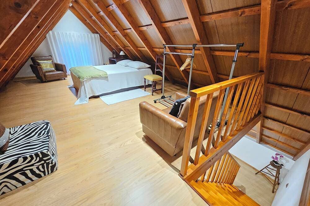 Foto 3 von 30: Grandfather's House