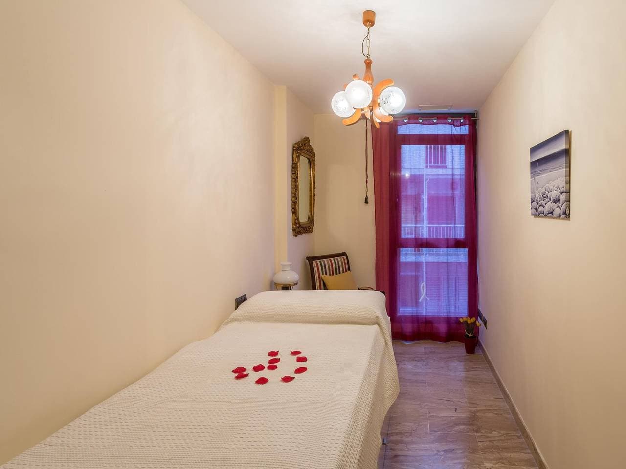Foto 10 von 16: Ferienwohnung für 5 Personen mit Terrasse