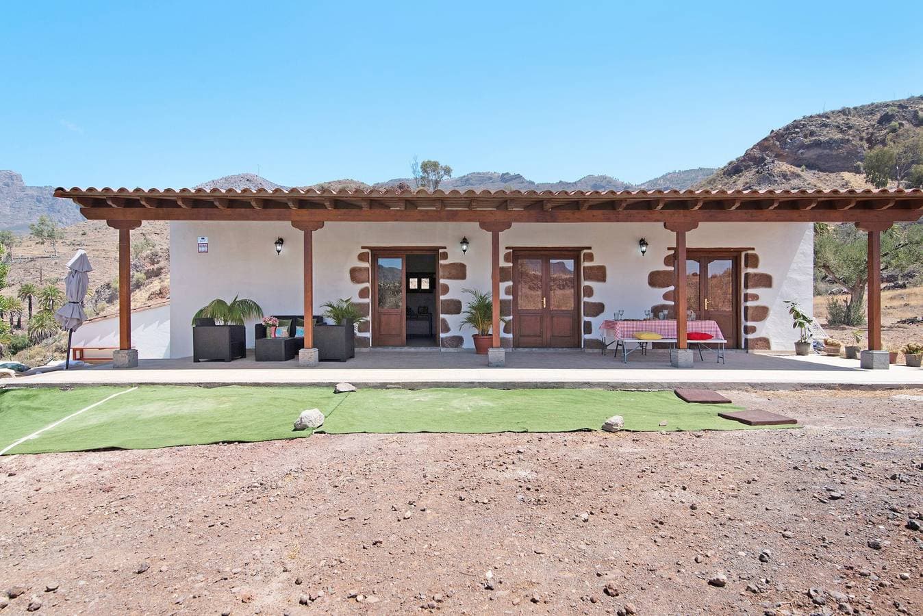 Foto 3 von 28: Barrierefreies Ferienhaus 'El Algarrobero' mit Bergblick und privatem Pool