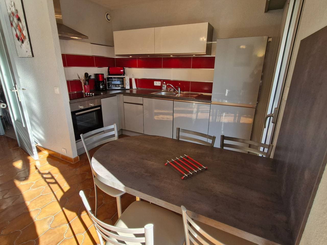 Foto 9 von 21: Studio mit Klimaanlage und Parkplatz, nahe Zentrum Sainte-Maxime