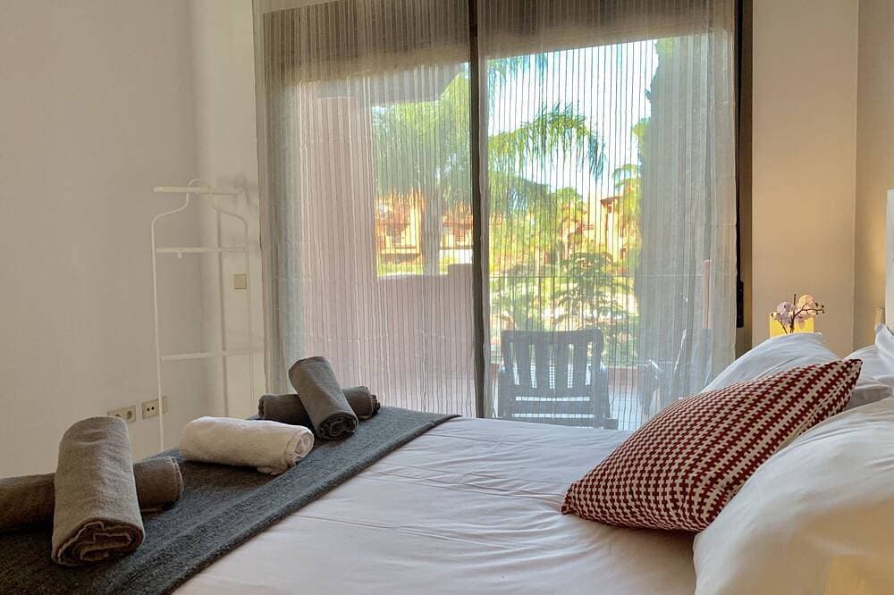 Foto 10 von 30: Wunderschönes Golf Resort Apartment mit 2 Schlafzimmern und Terrasse in der Nähe von Marbella