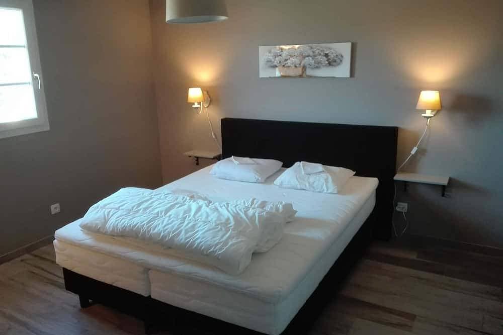 Foto 5 von 30: Neubauvilla mit Überlaufpool und einzigartiger Aussicht