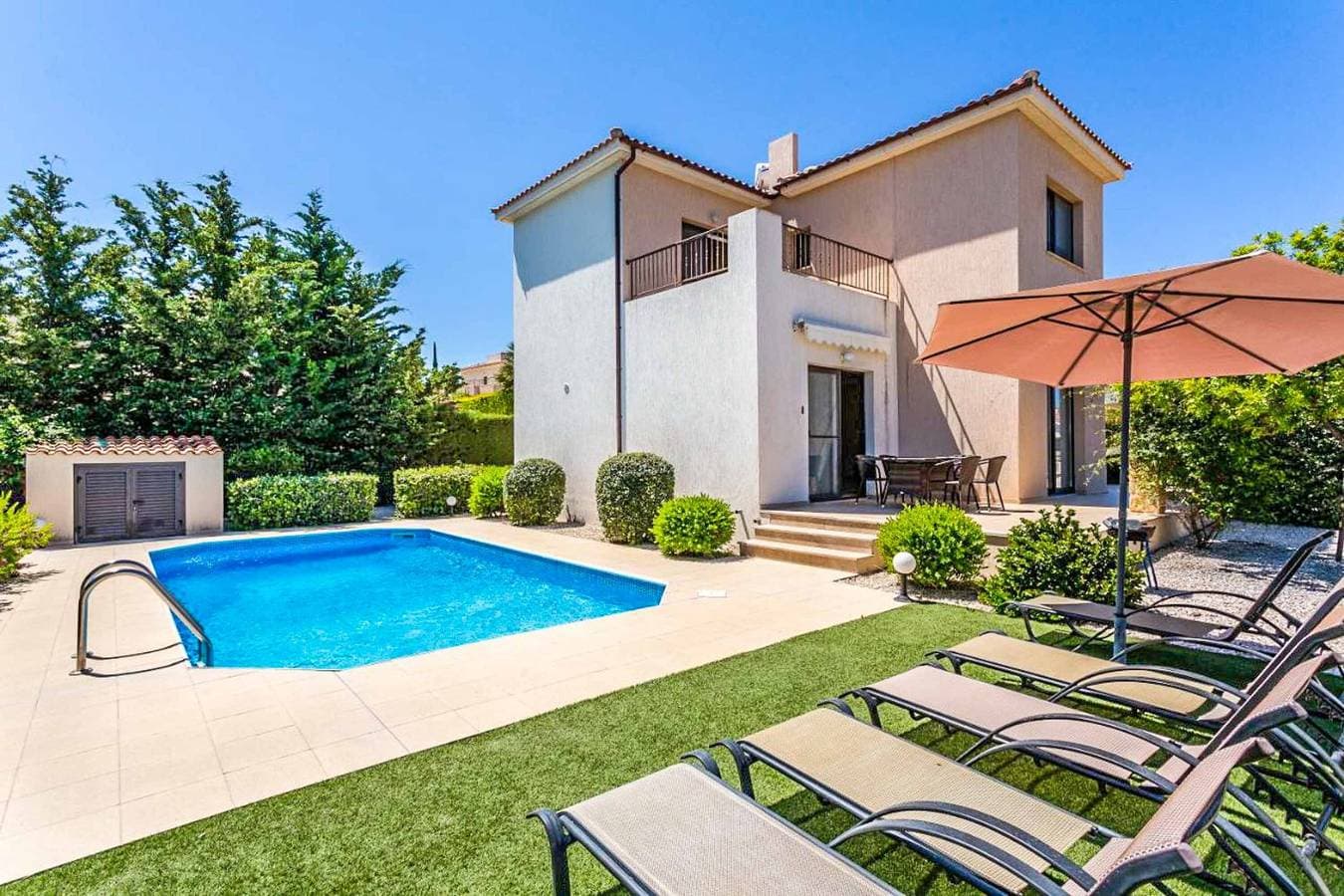 Villa 1