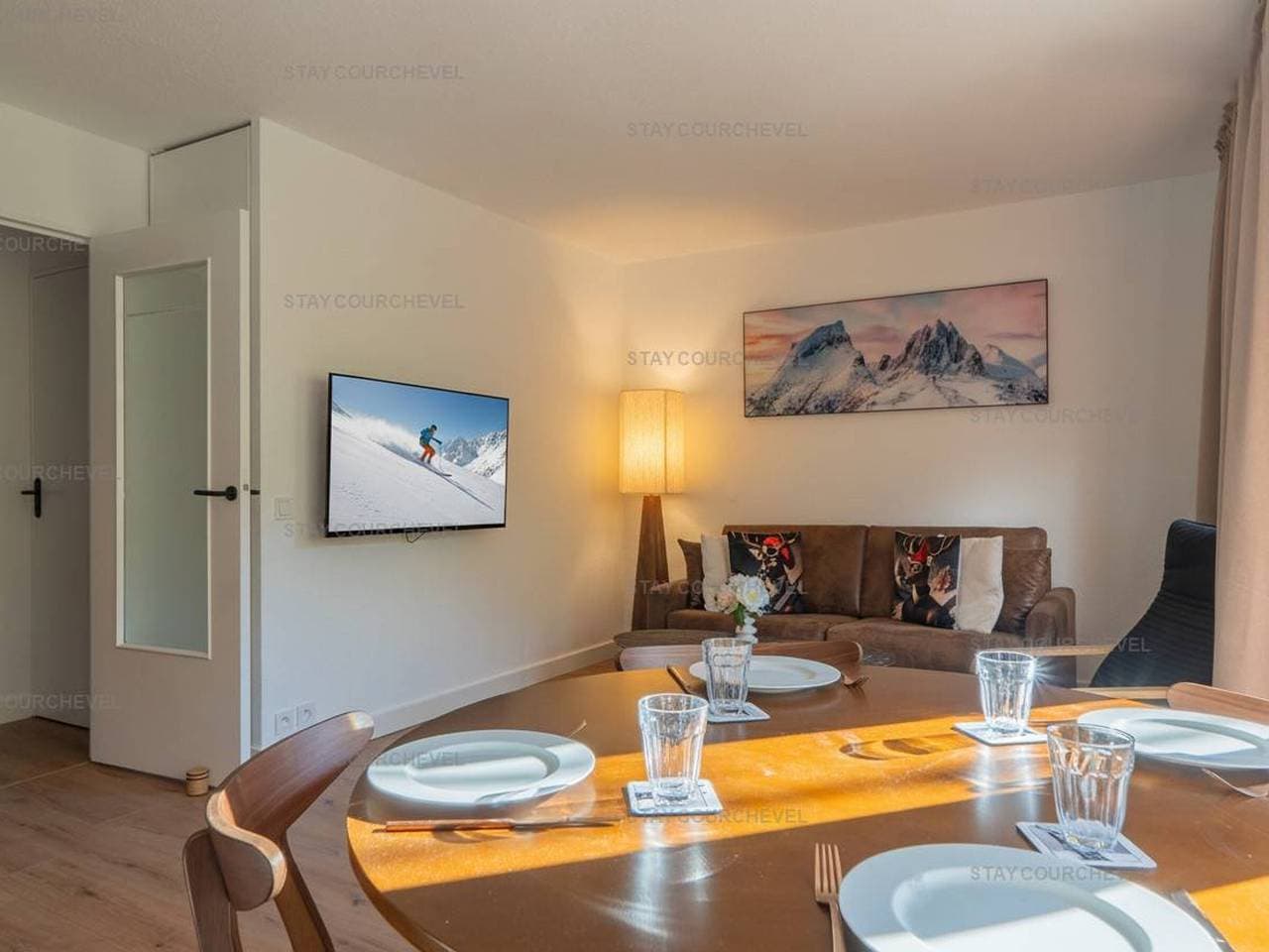 Foto 2 von 12: Renovierte Ski-in Wohnung mit Parkplatz