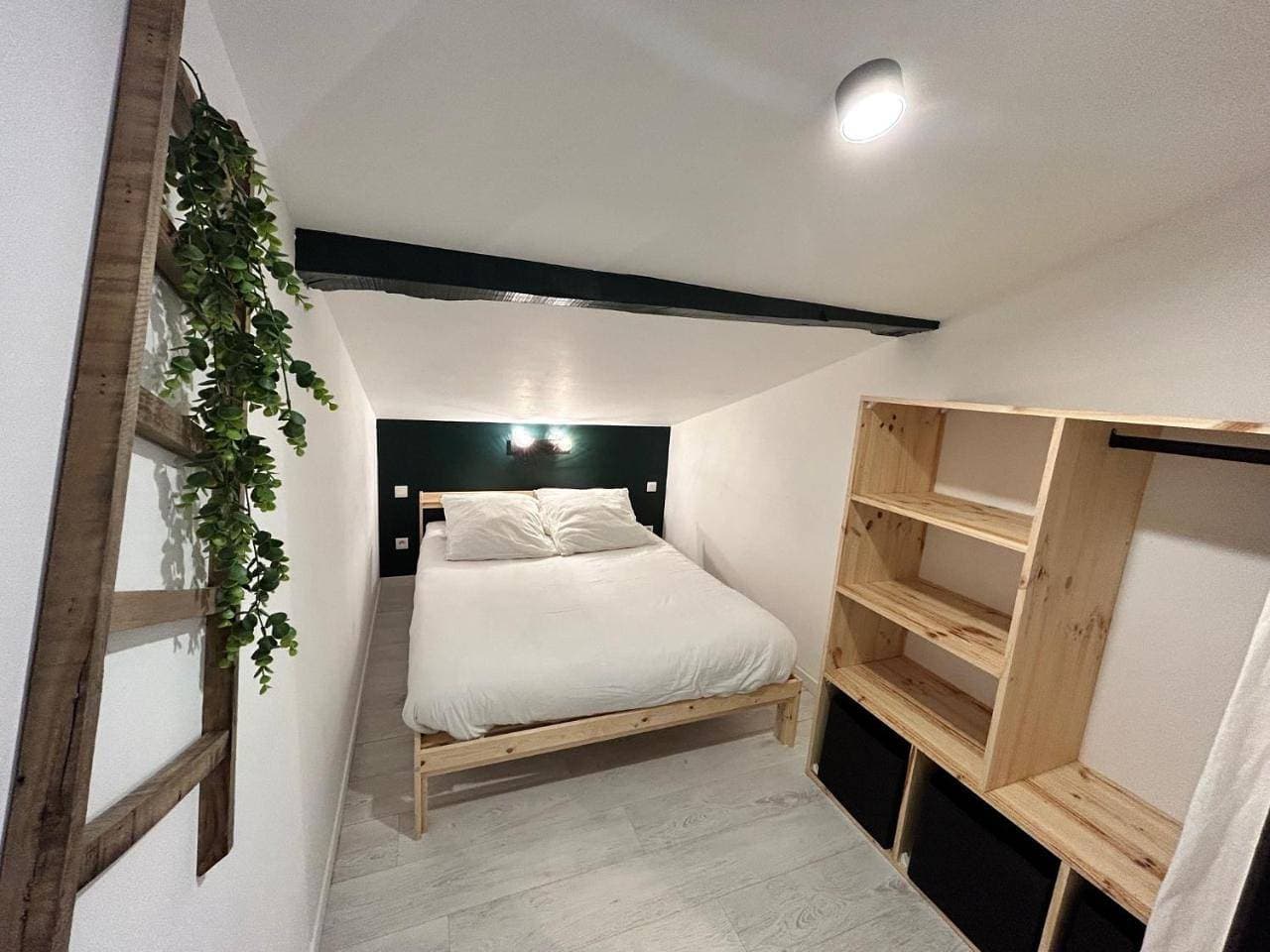 Foto 7 von 9: Two-Bedroom Apartment with Garden View