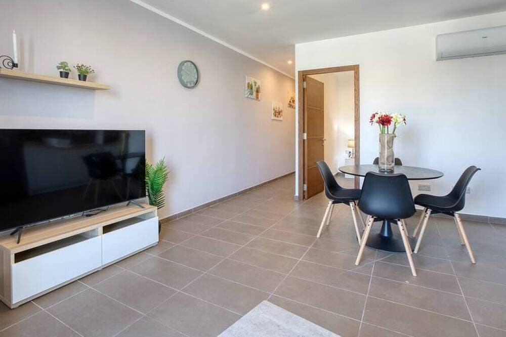Foto 9 von 20: Seafront home with Private Balcony & WIFI in Gzira