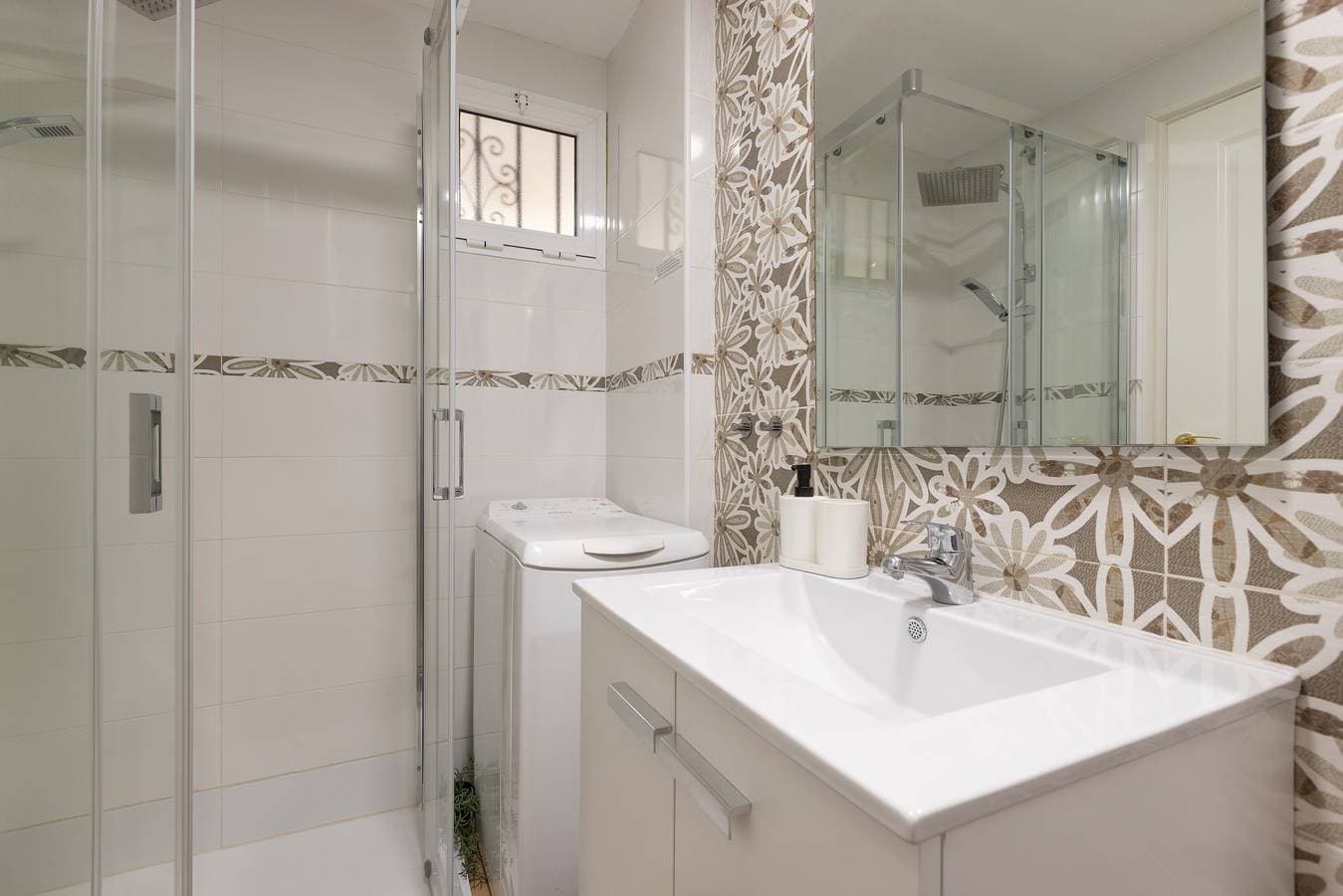 Foto 13 von 20: Einzimmerapartment 'Estudio Ed Jupiter Benalmadena' mit Meerblick, WLAN und Gemeinschaftspool