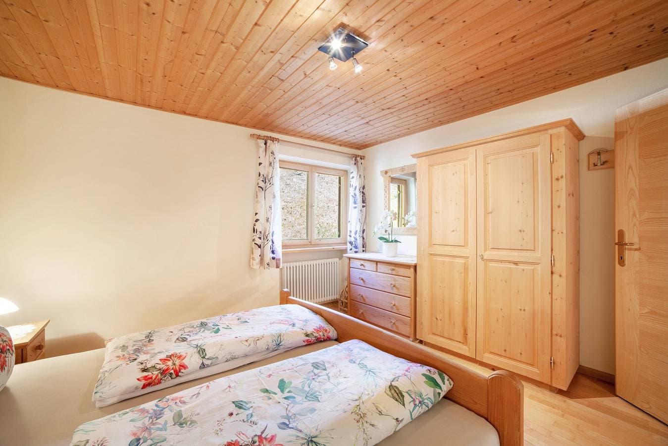 Foto 11 von 23: Ferienwohnung Leachwies mit Bergblick, Privatem Garten und WLAN