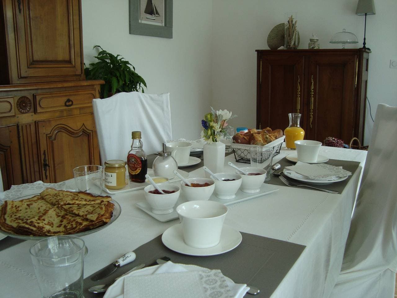 Foto 7 von 23: Rêves d'Emeraude – Zimmer Côte et Cœur