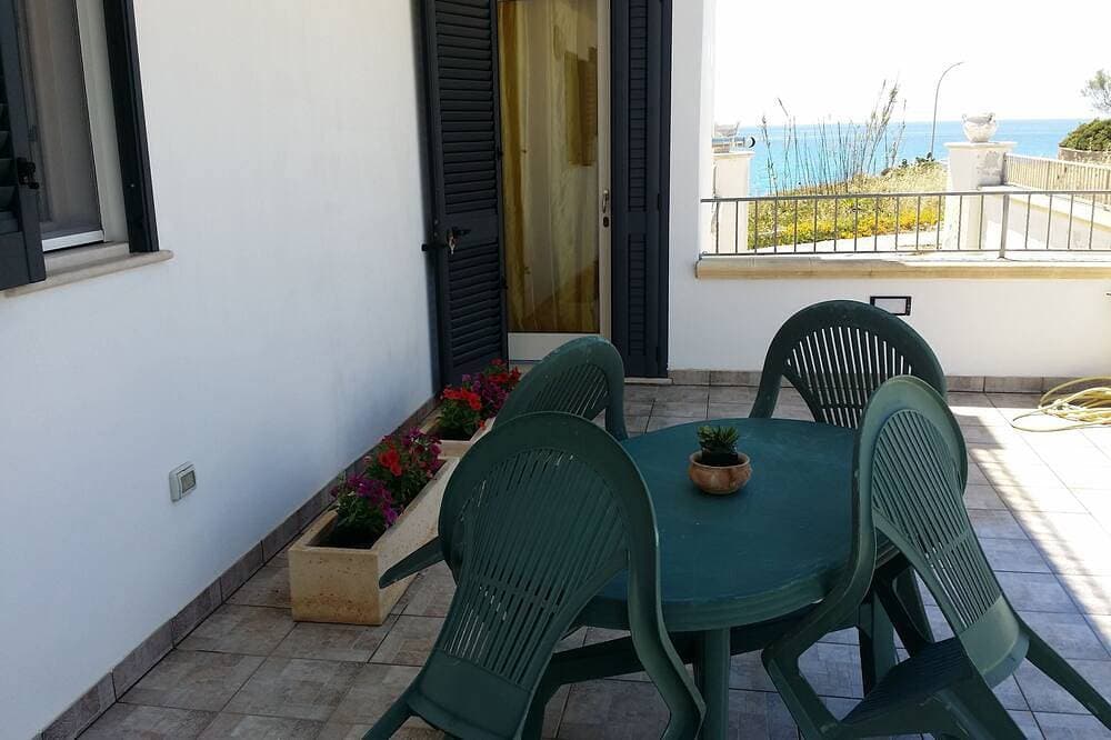 Foto 12 von 12: Ferienhaus am Strand, 30 Meter vom Wasser entfernt