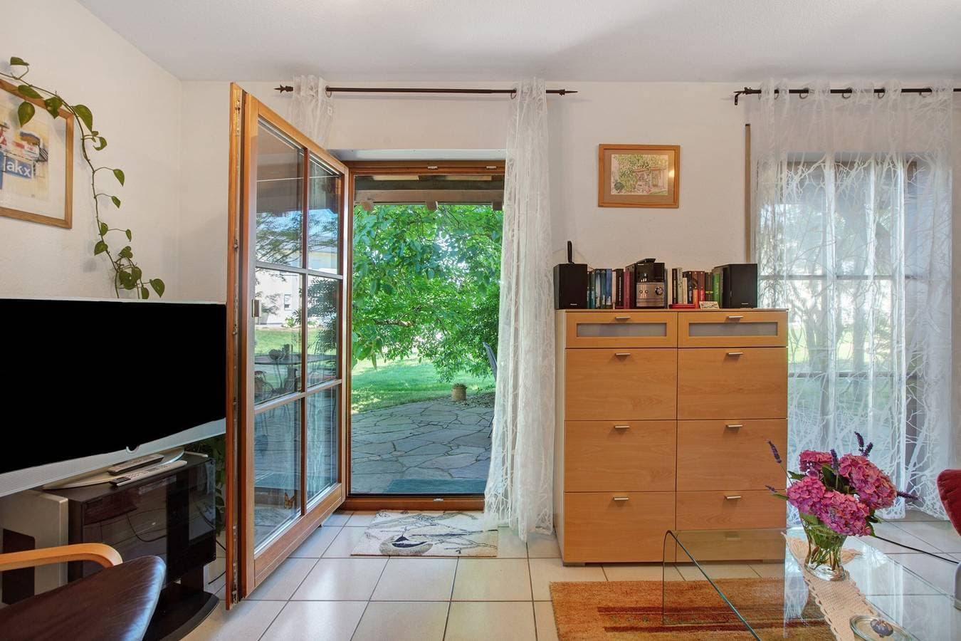 Foto 6 von 20: Ferienwohnung 'Nussbäumle' mit Privatterrasse, Gemeinschaftsgarten und Wi-Fi