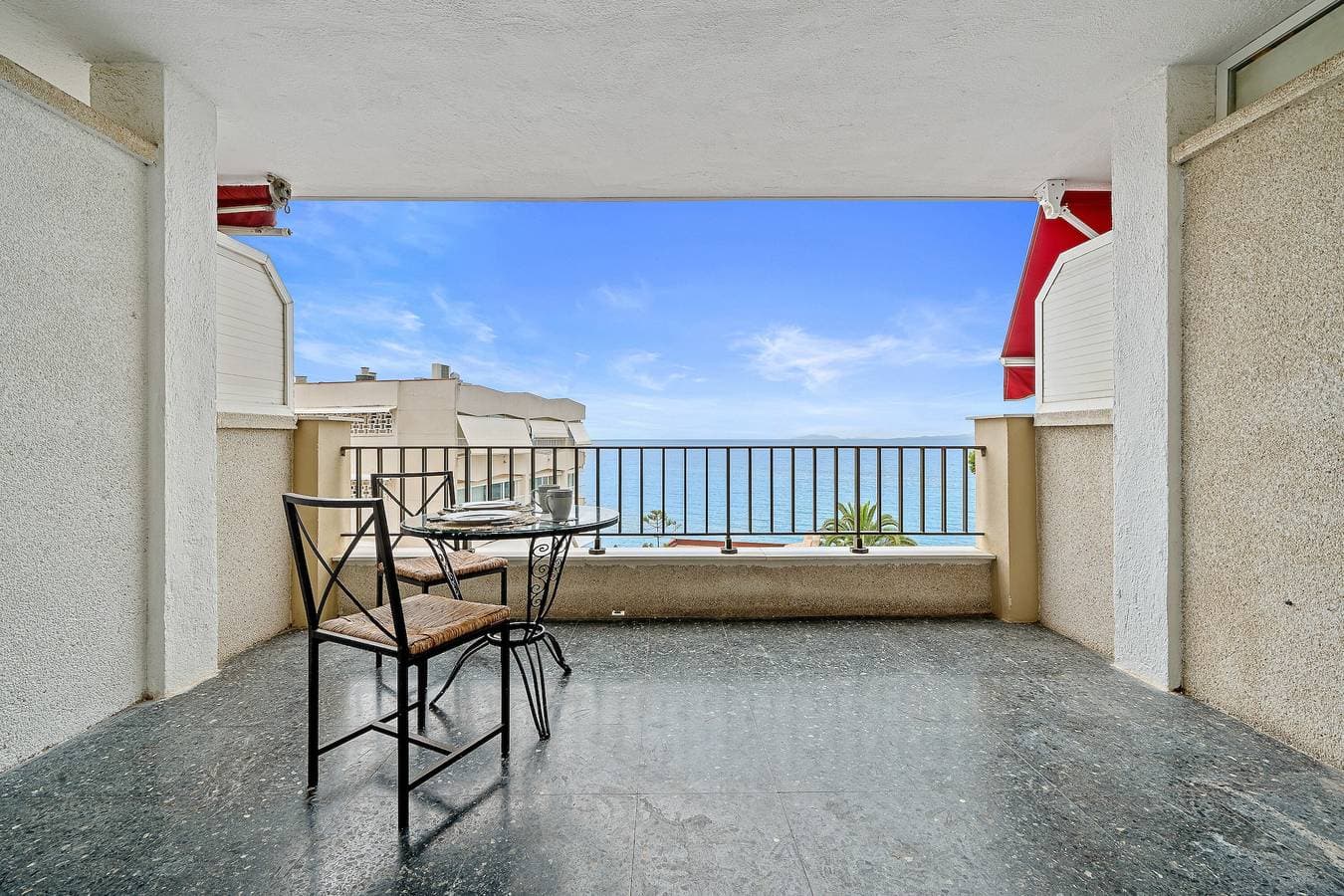 Foto 10 von 18: Ferienapartment 'Apart db' mit Meerblick und Terrasse