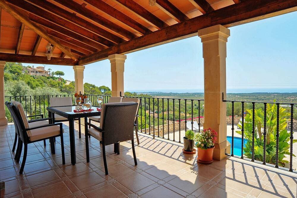 Ferienhaus Toni i na Bel, wundervollem Weitblick zum Meer, Pool, Wifi und Klima 1