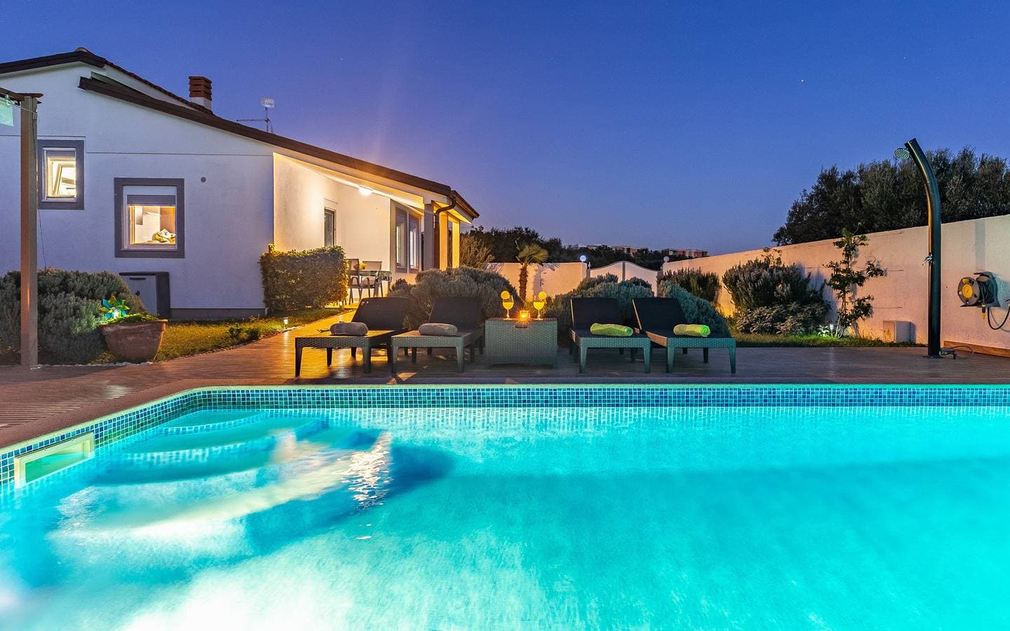 Foto 2 von 84: Villa für 4 Personen mit Pool