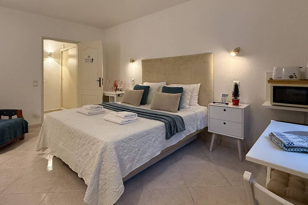 Foto 5 von 28: Sofeelings Quarto Praia_Piso 1, Baixa de Albufeira