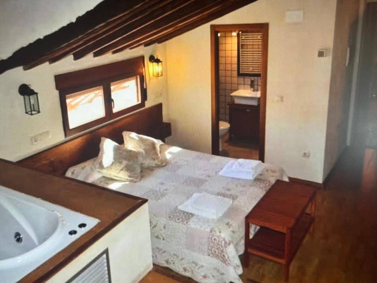 Foto 7 von 9: One-Bedroom Apartment
