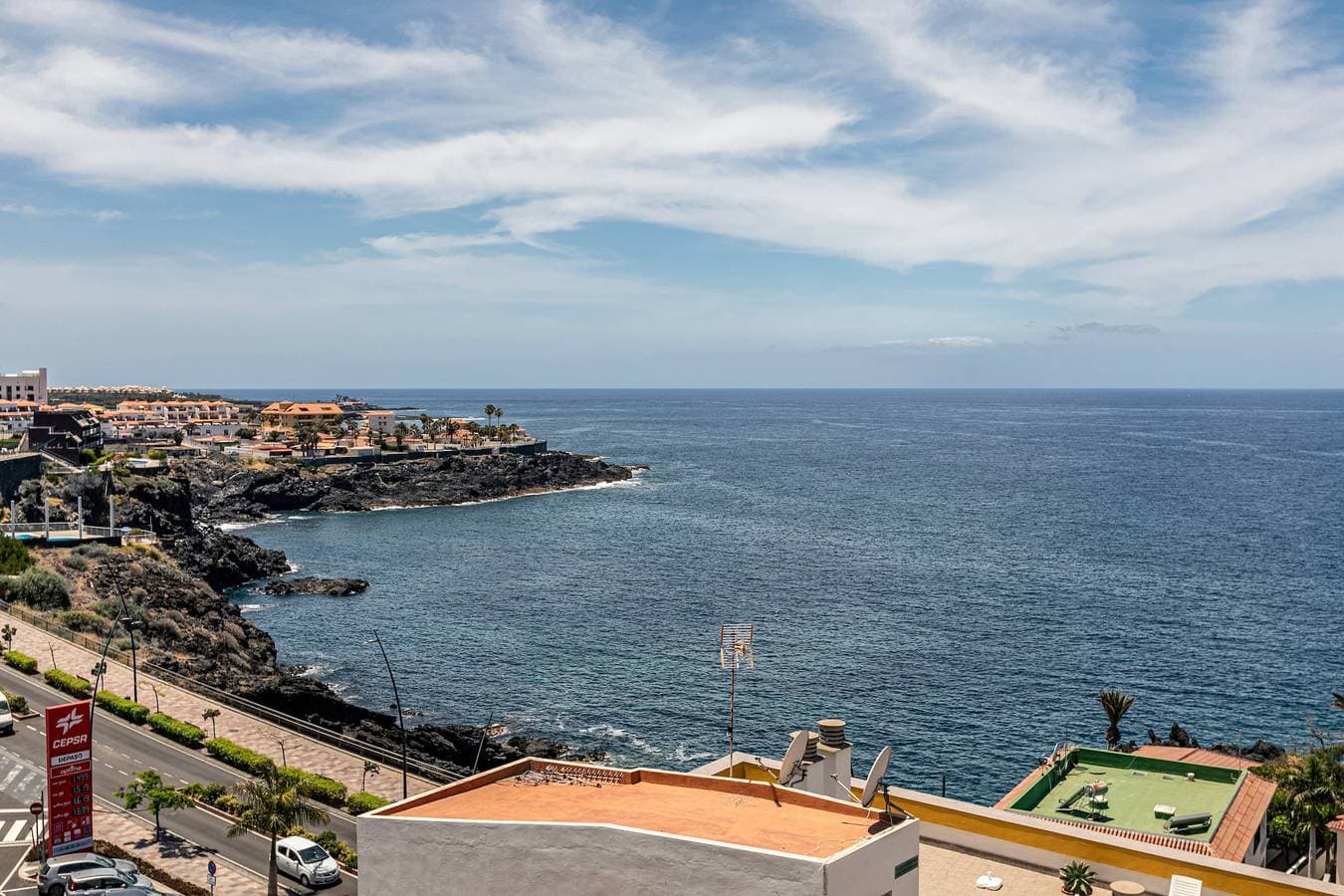 Foto 12 von 26: Ferienhaus 'Vivienda Vacacional Playa La Arena' mit Meerblick, Gemeinschaftspool & WLAN