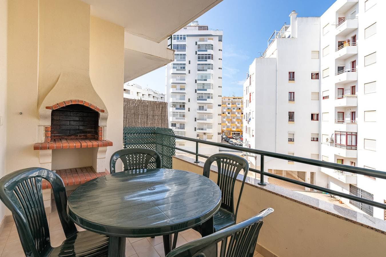 Foto 2 von 25: Ferienwohnung 'My Dream' mit Balkon, Wi-Fi und Klimaanlage