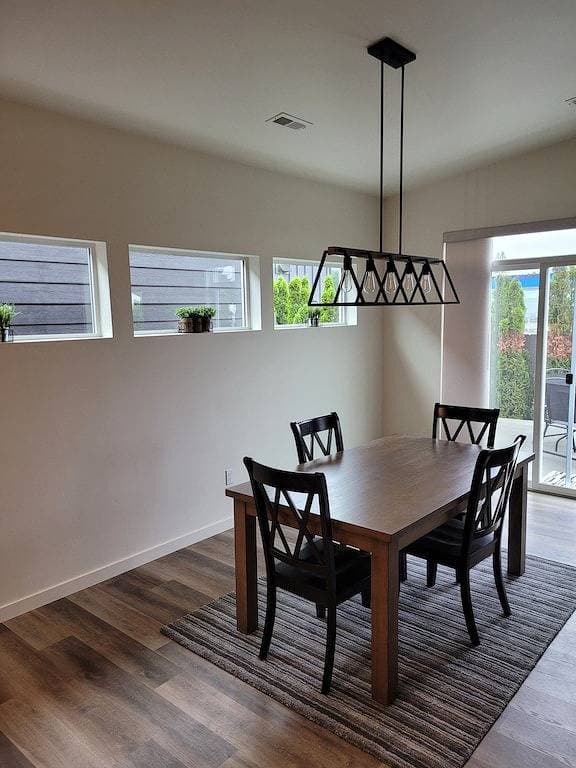 Foto 7 von 40: New Cozy, Modern 3-bedroom home. Close to dtwn Cda