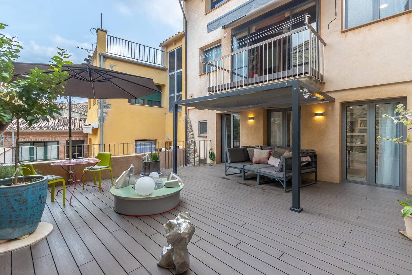 Foto 2 von 24: Kel Domènech – Luxusapartment für Kunstliebhaber im historischen Besalú