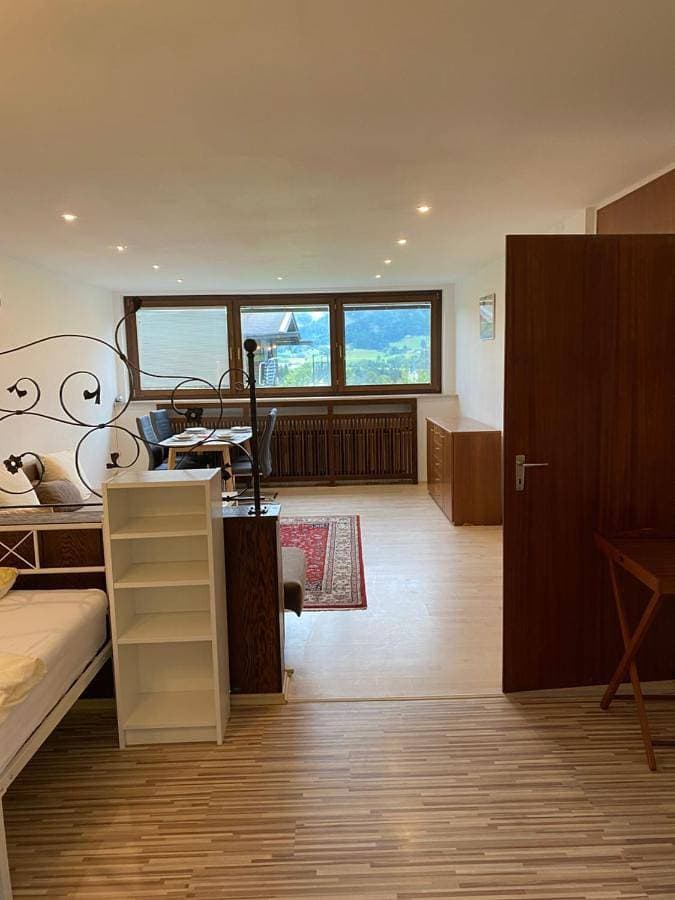 Foto 4 von 28: One-Bedroom Apartment