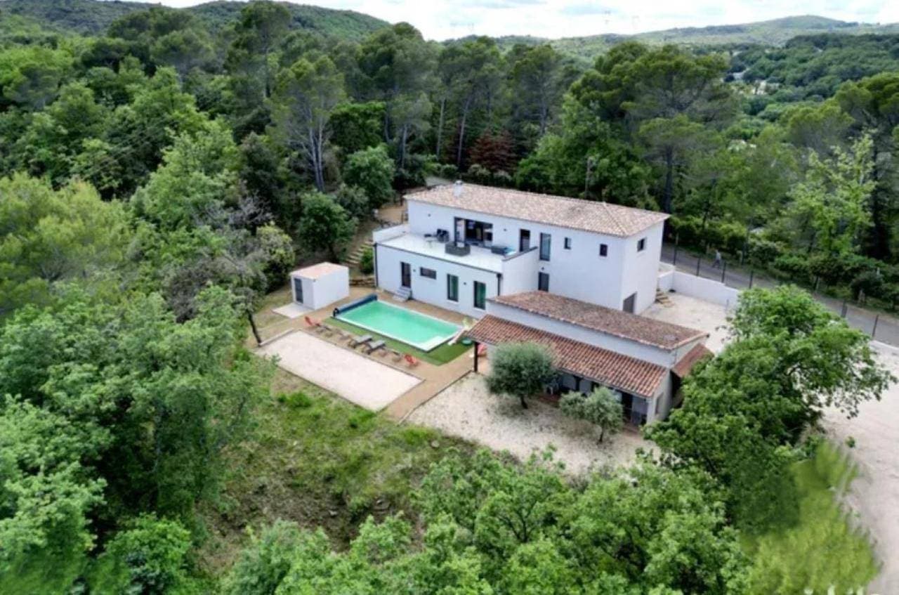 Foto 4 von 23: Villa