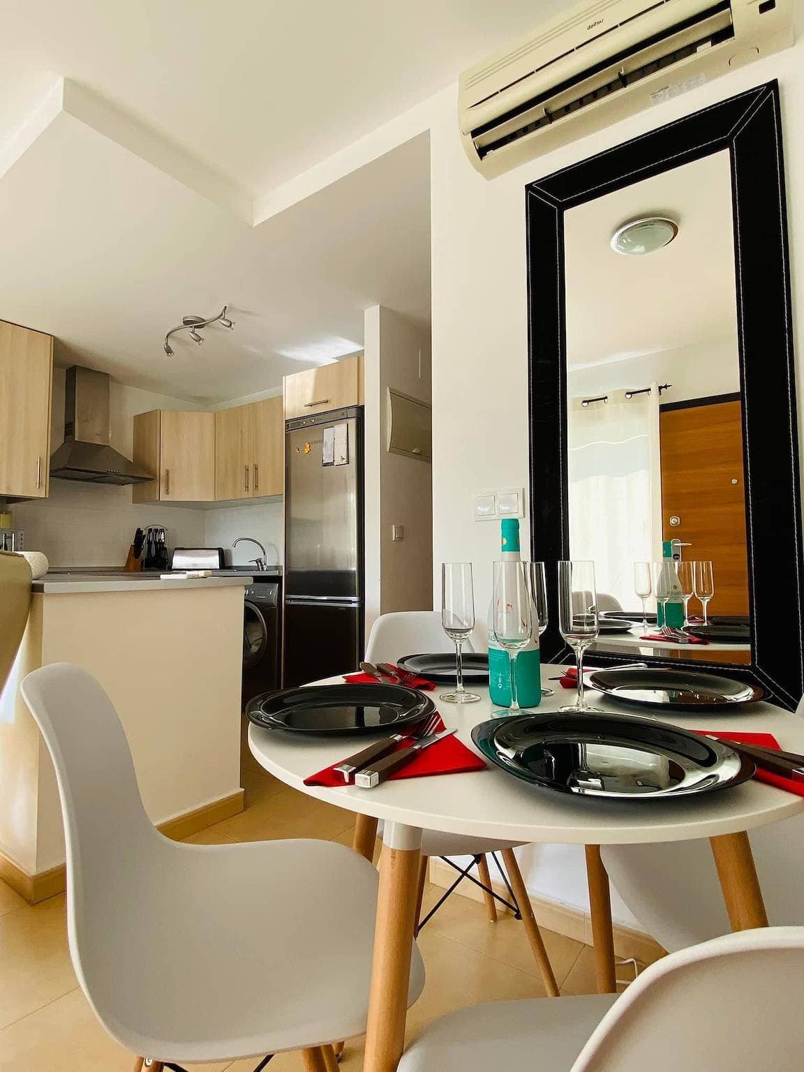 Foto 11 von 31: Ferienwohnung für 5 Personen mit Balkon